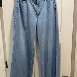Abercrombie & Fitch High-Rise Wide-Leg Jeans – Size 12 Long